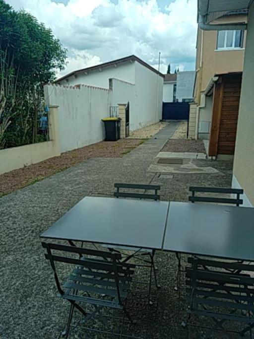 Maison Agreable Avec Stationnement Privatif Angoulême Kültér fotó